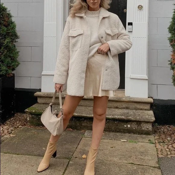 MANGO oversized faux shearling jacket blogger zara competitor brand - Picture 6 of 15